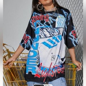 Shein oversized tshirt size:M never worn. No tags